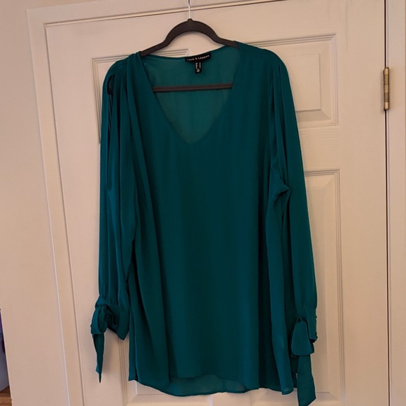 Love & Legend Tops - Love & Legend Teal V-Neck Blouse